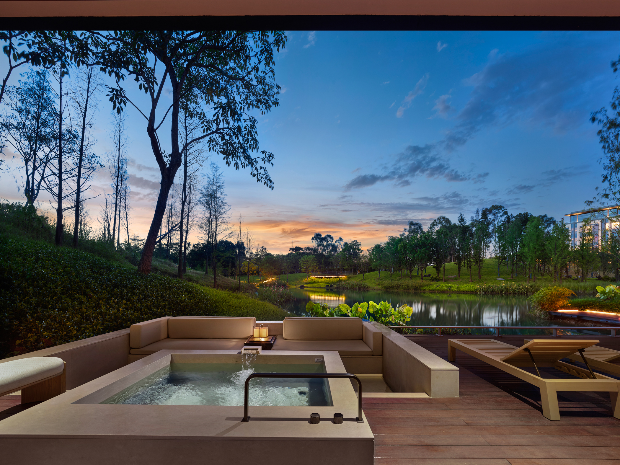 BTCNDS-Presidential Villa - Terrace with Pool